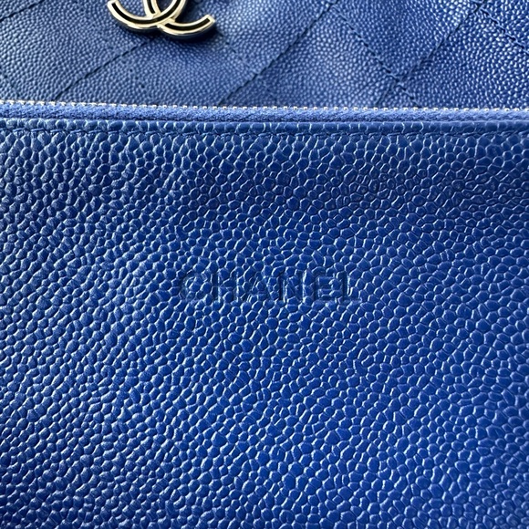 Chanel Blue Caviar Large Tote EUC - Picture 9 of 13
